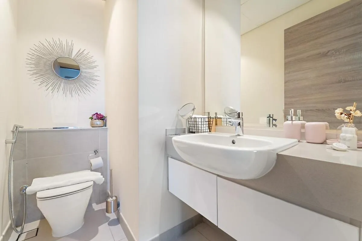 First Class 1Br Elegant Marina Hideaway Dubai United Arab Emirates
