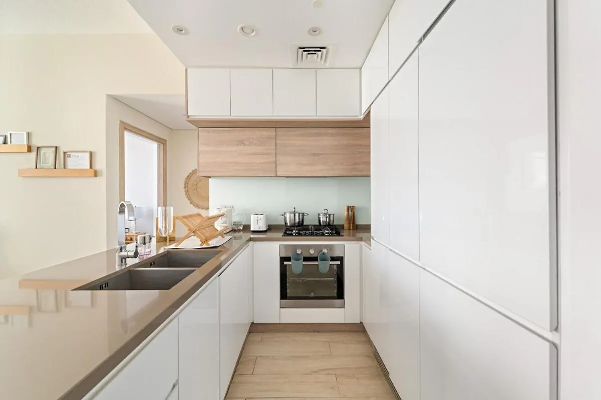 Apartment First Class 1Br Elegant Marina Hideaway Dubai United Arab Emirates